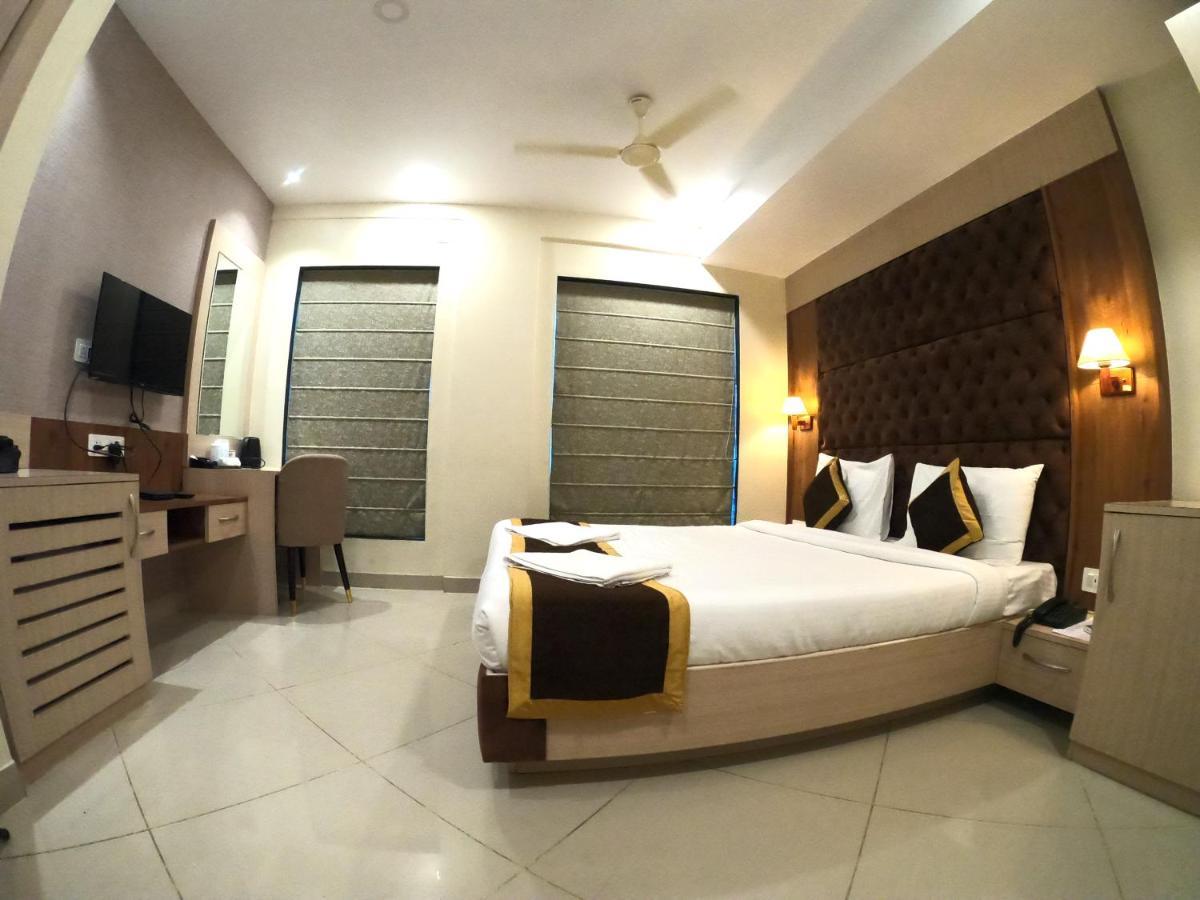 The Panash - Hotel & Banquet كولكاتا المظهر الخارجي الصورة
