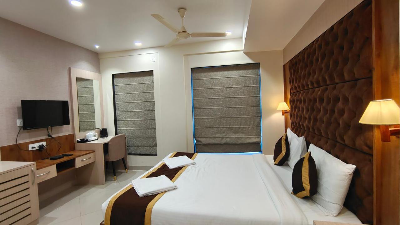 The Panash - Hotel & Banquet كولكاتا المظهر الخارجي الصورة
