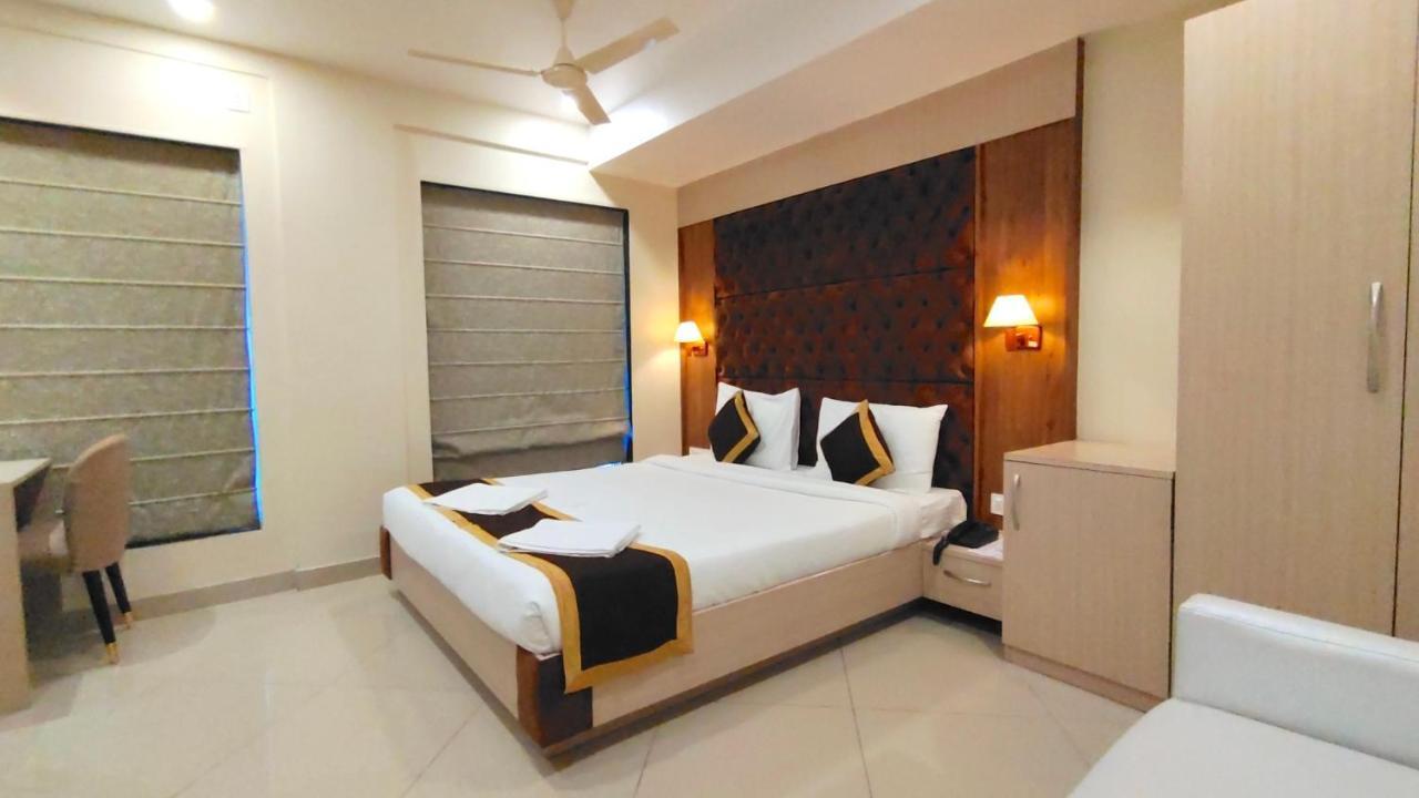 The Panash - Hotel & Banquet كولكاتا المظهر الخارجي الصورة